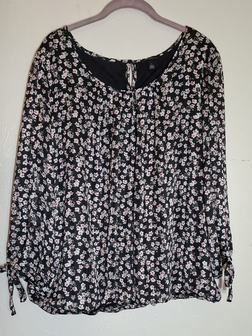 Women’s Black Floral Long-Sleeve Blouse - Pink Floral